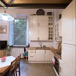 pesto-guest-house.hotelitalianriviera.com/